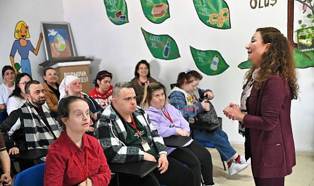Bornova'da &ouml;zel bireylerden doğaya anlamlı dokunuş