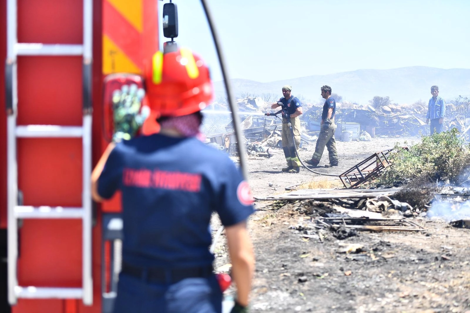 İzmir&rsquo;de 2025&rsquo;te 15 bin yangın! En b&uuml;y&uuml;k neden sigara