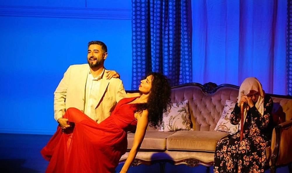 Kınay &ldquo;Karabağlar Kent Tiyatrosu ile birlikte &uuml;retiyor, sanatla geleceği kuruyoruz"