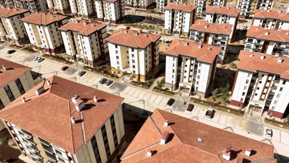 &ldquo;Y&uuml;zyılın Konut Projesi&rdquo;nde ilk kura bug&uuml;n &ccedil;ekiliyor