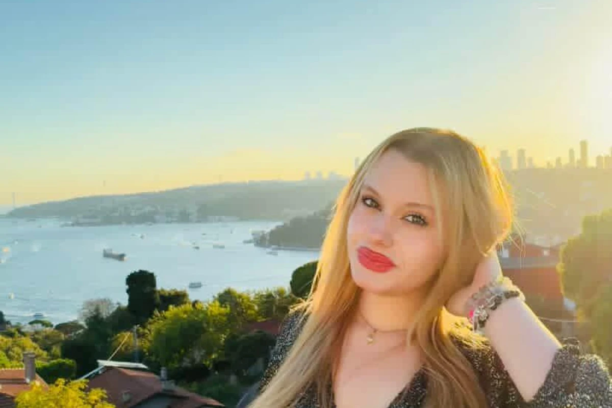 &Ouml;ztaş: "Kendine Yabancılaşmak Sessiz Bir Geri &Ccedil;ekilmedir"