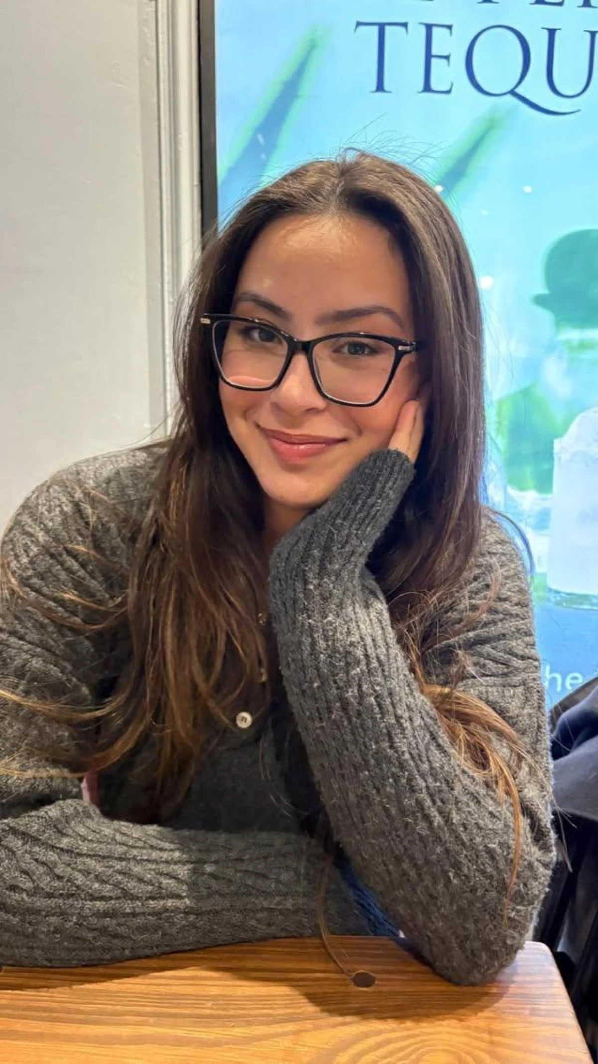 Psikolojik Danışman Adayı Sıla &Ccedil;elik: "S&uuml;rekli İyi Olma Zorunluluğu İnsanı Kendinden Uzaklaştırıyor"