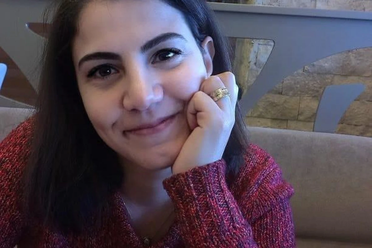 Uzm. Sosyolog &Ouml;znur Eker ​"Sıfır Alan Sendromu: Dijital &Ccedil;ağ Aile B&uuml;t&uuml;nl&uuml;ğ&uuml;n&uuml; Nasıl &Ccedil;&ouml;kertiyor?"