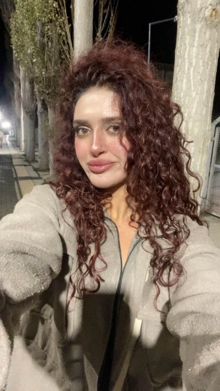  İlayda Kaya-Hemşire